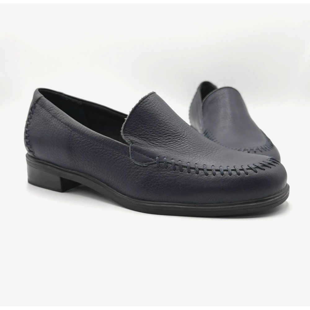 ROCKPORT Leather Loafer Women's Size 7.5 M Navy Leather Slip-On Shoe Preppy NWOB